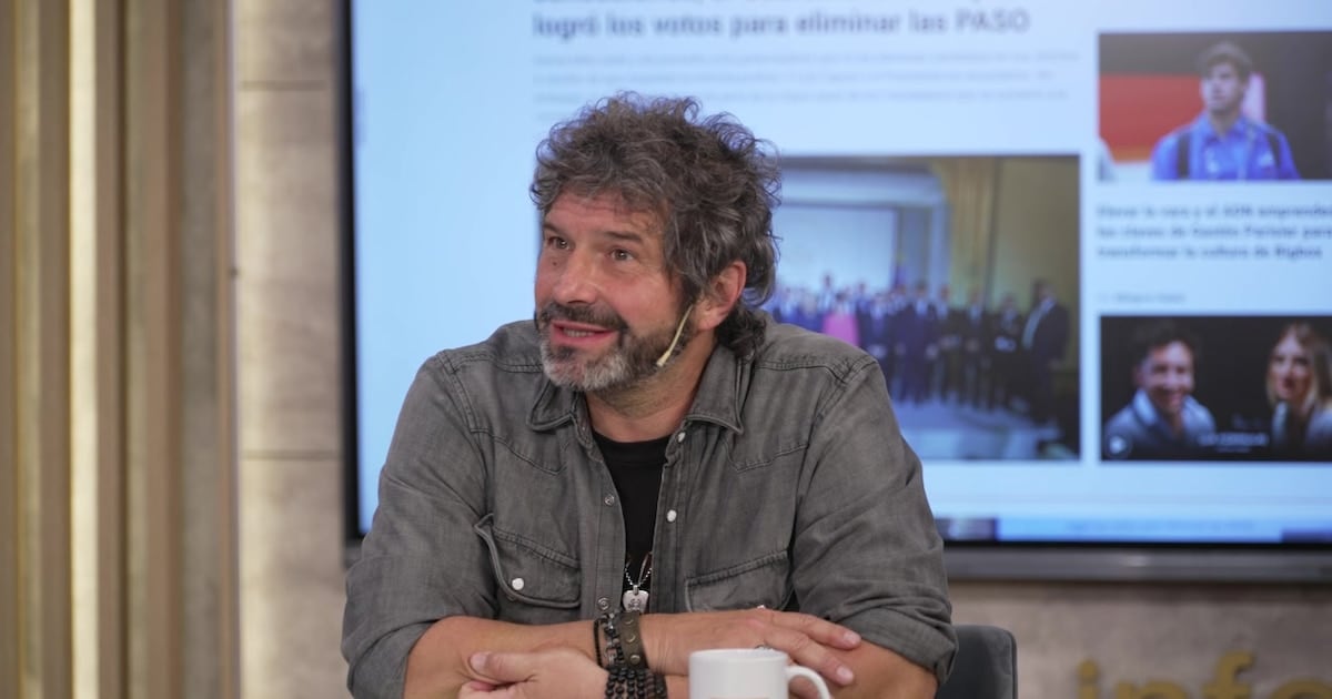 Iván Noble rescata del olvido esas canciones que el público nunca terminó de soltar
