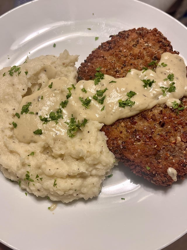 Un plástico en la milanesa y un payaso que se despidió antes de empezar