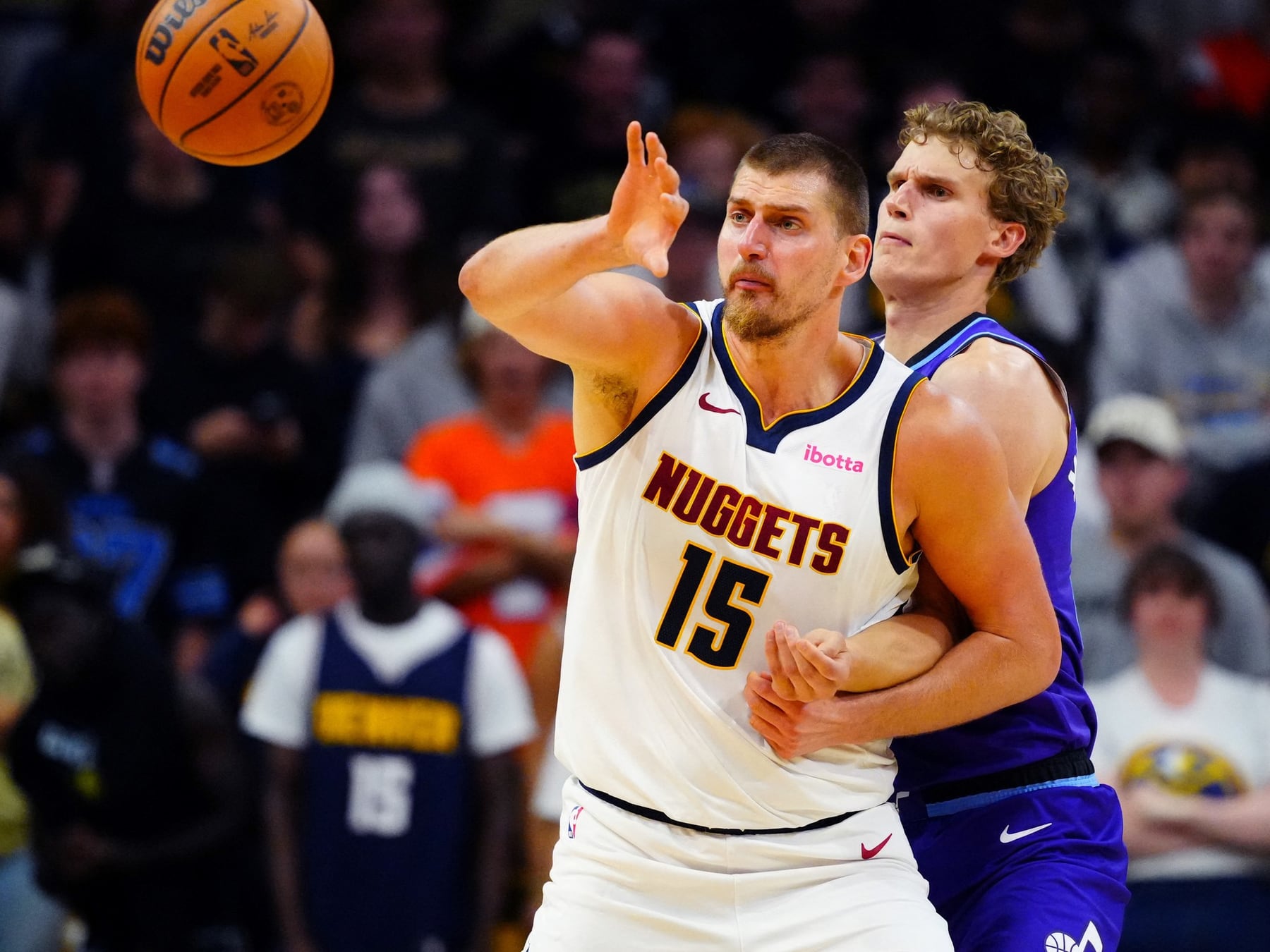 Arrancó la pretemporada y Denver ya mostró su marca: la del pase imposible de Jokic