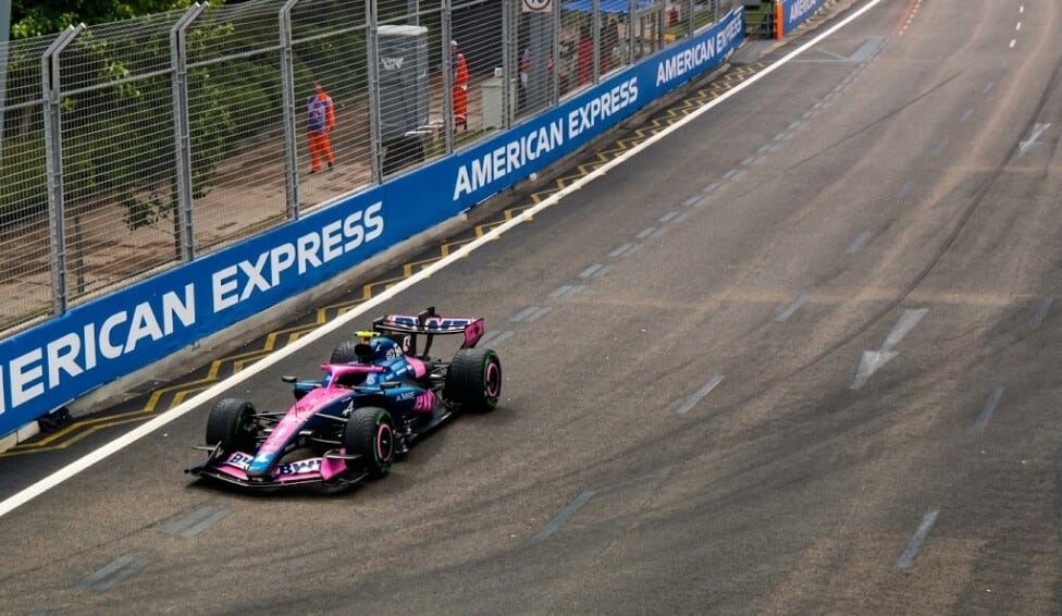 Verstappen ganó la Sprint en Singapur y Colapinto quedó a pie antes de empezar