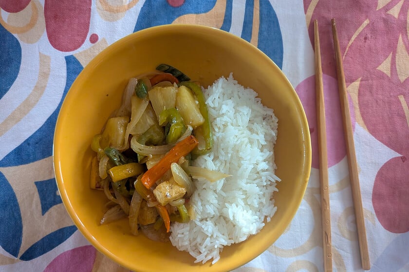 Tofu agridulce con piña: la versión vegana de un clásico de la cocina china