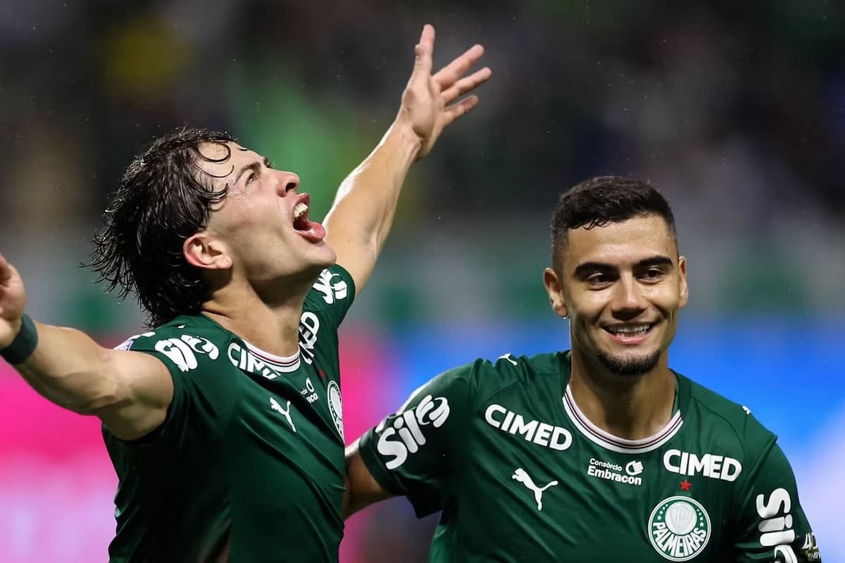El pibe Giay hizo explotar el clásico: doblete suyo, crisis ajena y un neerlandés que se calza el buzo de Corinthians