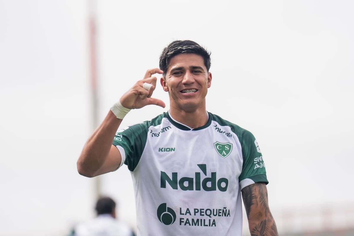 Marabel, el nueve que se levanta de cada golpe: va por la cima de goleadores frente a River