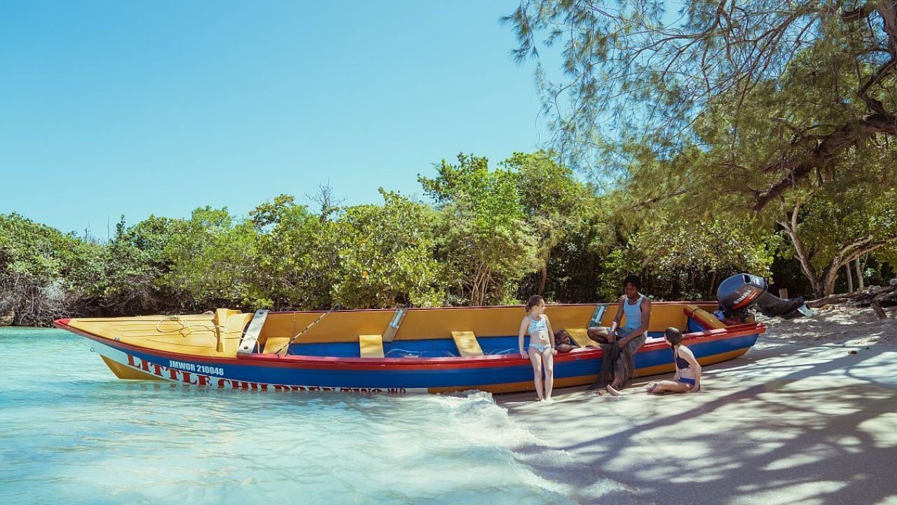 Jamaica, el Caribe que se recorre a pie, en río y sobre olas sin sargazo: la apuesta para el viajero argentino