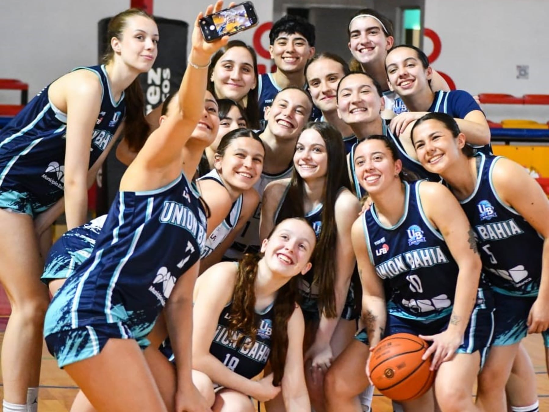 Bahía Blanca vuelve al mapa grande del básquet y lo hace de la mano de las chicas