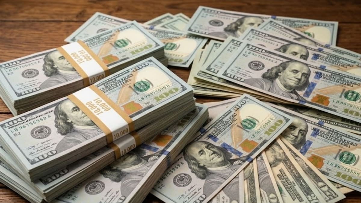 El dólar blue se vendió a 1.555 pesos y la brecha con el oficial quedó en apenas 1,3 por ciento